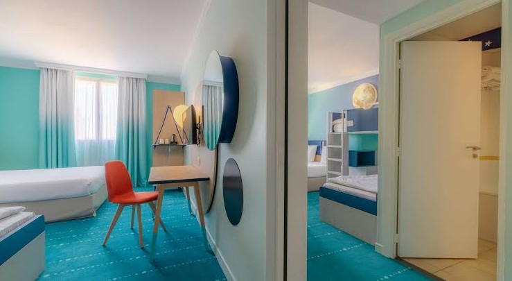 Hotels With Connecting Family Rooms for Family Fun